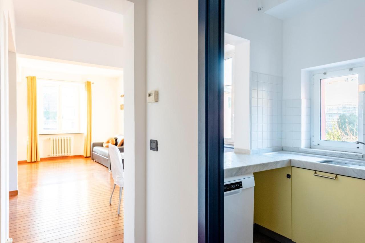 Joivy Modern Flat Next To The Sea Apartment Genoa Exterior photo