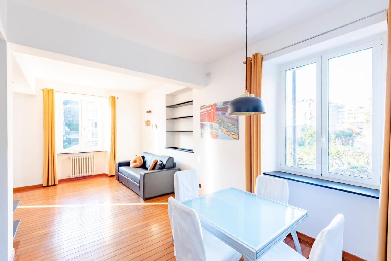 Joivy Modern Flat Next To The Sea Apartment Genoa Exterior photo
